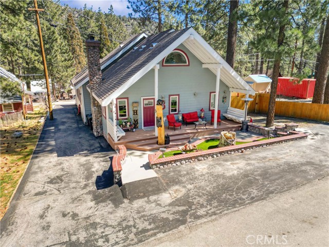 Detail Gallery Image 5 of 49 For 1584 Betty St, Wrightwood,  CA 92397 - 3 Beds | 2 Baths