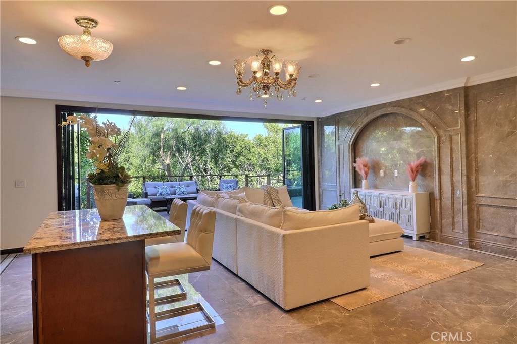 MLS #WS25153368 img 41