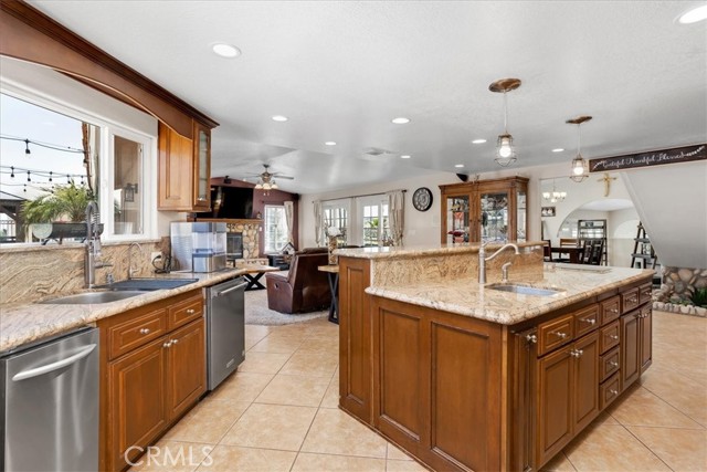 35225 Crystal Street, Yucaipa CA: https://media.crmls.org/medias/f8ccd151-b16c-424d-aa84-566d7bc77756.jpg