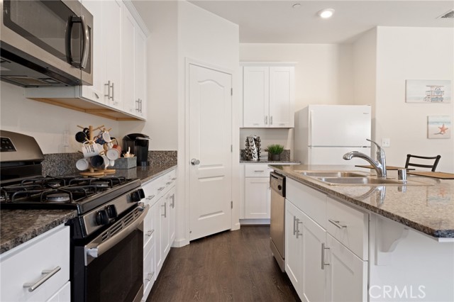 Detail Gallery Image 17 of 42 For 657 Phelps Dr, Merced,  CA 95348 - 6 Beds | 4/1 Baths