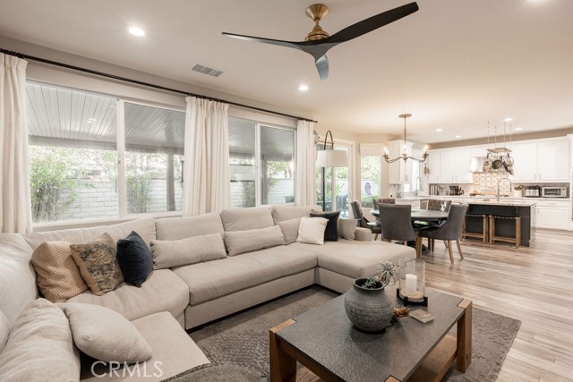 42518 Monahan Place, Murrieta CA: https://media.crmls.org/medias/f8ce9d4a-6b4d-4071-9ce6-8aa2abf34c57.jpg