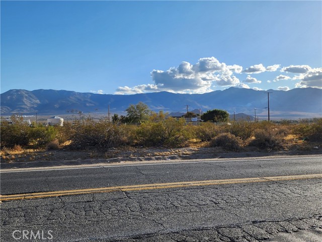 Detail Gallery Image 1 of 4 For 555 Old Woman Springs, Lucerne Valley,  CA 92356 - – Beds | – Baths