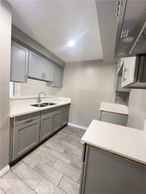 Detail Gallery Image 7 of 16 For 2406 Angela #1,  Pomona,  CA 91766 - 3 Beds | 2 Baths