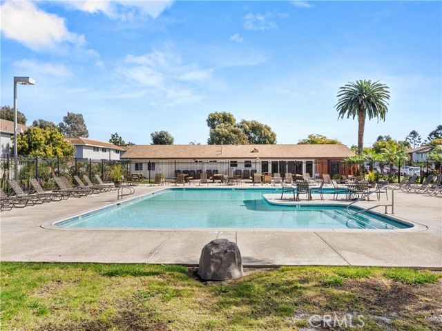 Detail Gallery Image 43 of 46 For 19905 Keswick, Huntington Beach,  CA 92646 - 3 Beds | 2/1 Baths