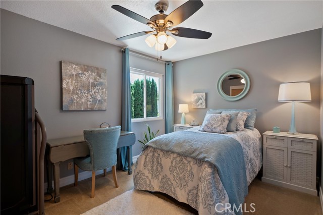 21291 Calle Recreo, Lake Forest CA: https://media.crmls.org/medias/f8d0e895-aad0-4db6-8e27-9e214cdb124f.jpg