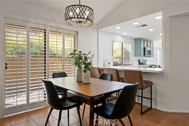 Detail Gallery Image 5 of 32 For 72299 Blueridge Ct, Palm Desert,  CA 92260 - 2 Beds | 2 Baths