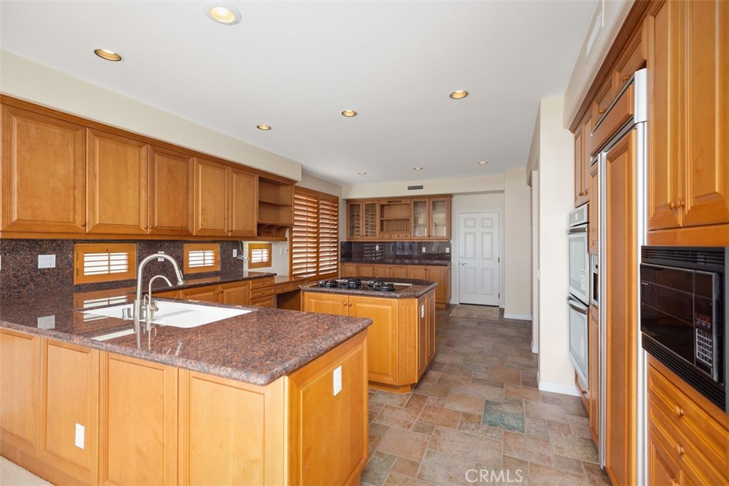 MLS #OC25246752 image #14