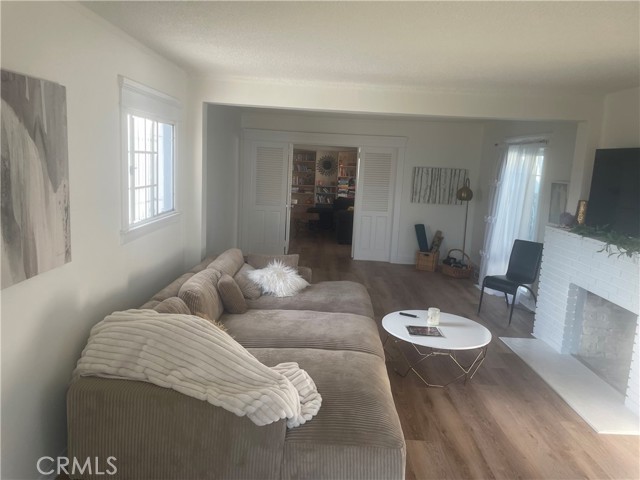 Detail Gallery Image 10 of 67 For 4037 W 63rd Street, Los Angeles,  CA 90043 - 4 Beds | 3 Baths