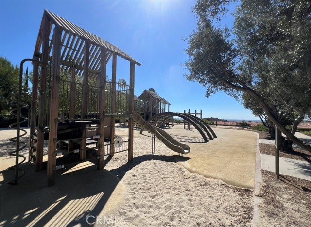 Detail Gallery Image 20 of 22 For 104 Winnett, Irvine,  CA 92602 - 3 Beds | 2/1 Baths