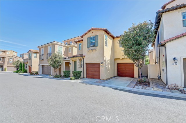 Detail Gallery Image 2 of 55 For 209 Calle Belleza, Lake Forest,  CA 92630 - 3 Beds | 2/1 Baths