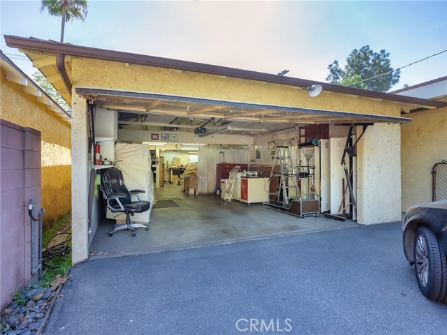 Image 26 of 56 For 236 Providencia Avenue