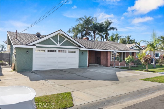 Detail Gallery Image 3 of 38 For 8558 11th, Downey,  CA 90241 - 4 Beds | 3/1 Baths