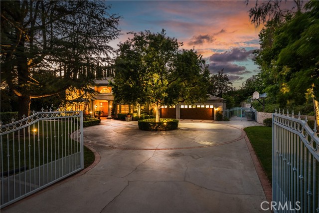 Detail Gallery Image 3 of 75 For 1914 Country Club Ln, Redlands,  CA 92373 - 5 Beds | 3/1 Baths