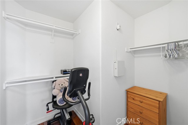 Image 24 of 42 For 9608 Seville