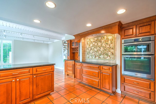 5021 Corkwood Lane, Irvine CA: https://media.crmls.org/medias/f8d584d9-f98e-45af-9fac-4dac5953c0df.jpg