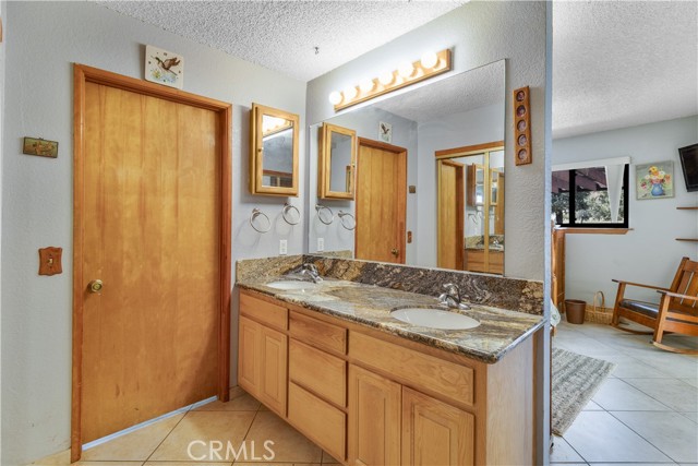 Detail Gallery Image 10 of 24 For 17710 Bangor Ave, Hesperia,  CA 92345 - 3 Beds | 2/1 Baths