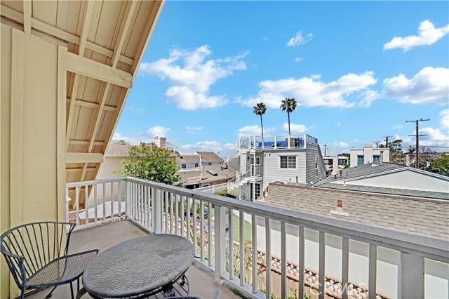 Detail Gallery Image 37 of 44 For 2711 Seaview Ave, Corona Del Mar,  CA 92625 - 2 Beds | 2 Baths