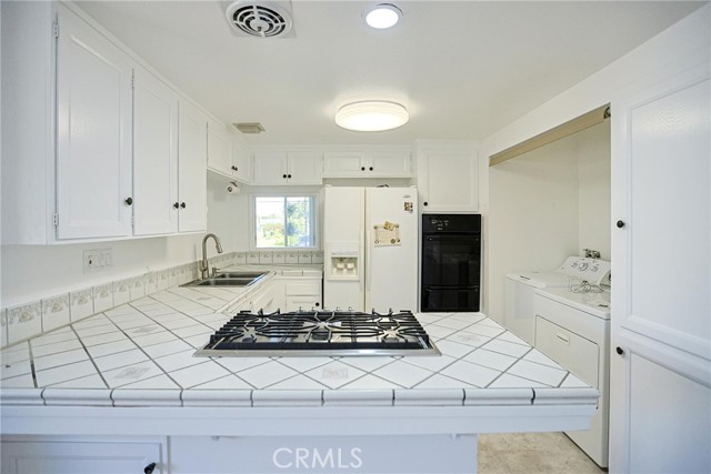 Detail Gallery Image 15 of 40 For 1328 W 214th St, Torrance,  CA 90501 - 4 Beds | 2 Baths