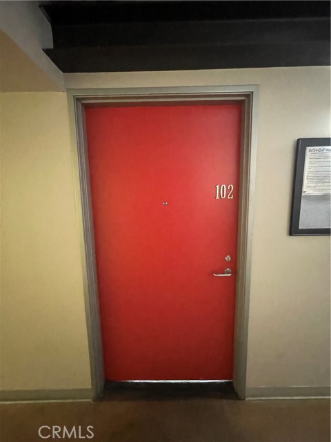 Detail Gallery Image 1 of 75 For 420 S San Pedro St #102,  Los Angeles,  CA 90013 - 2 Beds | 1/1 Baths