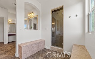 https://media.crmls.org/medias/f8d9f34f-edcc-4378-96da-0368c00f8304.jpg?preset=X-Large