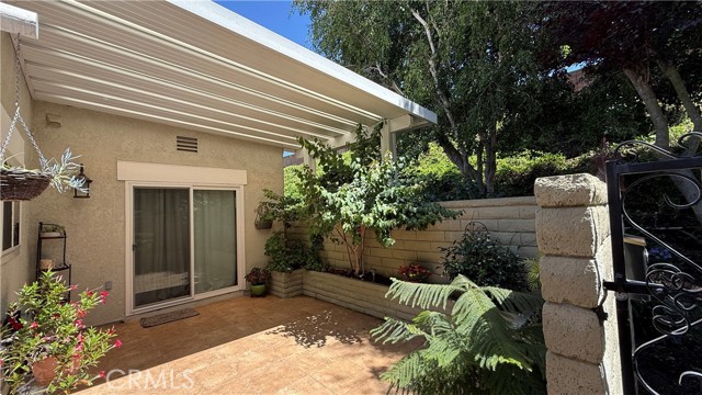 3001 Via Buena Vista, Laguna Woods CA: https://media.crmls.org/medias/f8dae96c-819f-4b33-ae2f-1a6002f3945d.jpg