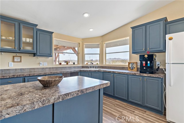 Detail Gallery Image 19 of 60 For 61375 Leslie Ln, Landers,  CA 92285 - 4 Beds | 2/1 Baths