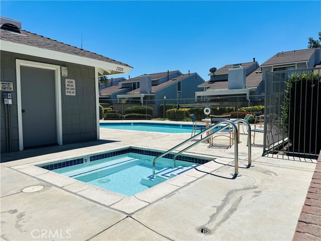 2003 S Mountain Avenue, Ontario CA: https://media.crmls.org/medias/f8dbcc3b-2881-425b-8588-0c07a112f678.jpg
