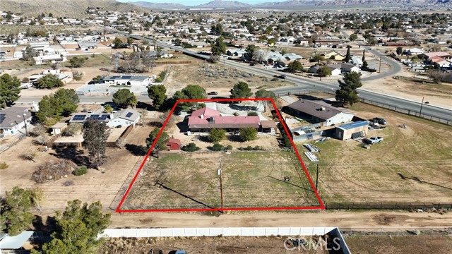 20071 Serrano, Apple Valley CA: https://media.crmls.org/medias/f8dc6099-1e7a-496f-a4cb-97eb4e3ed90a.jpg