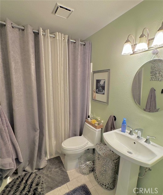 1032 S Sundance Drive, Anaheim, California 92808, 2 Bedrooms Bedrooms, ,2 BathroomsBathrooms,Residential Lease,For Rent,1032 S Sundance Drive,CRIG25156511