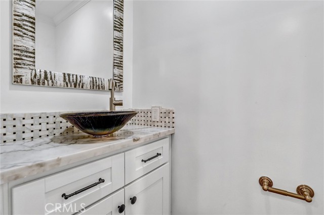 Detail Gallery Image 15 of 30 For 22202 Avenue San Luis, Woodland Hills,  CA 91364 - 3 Beds | 3 Baths