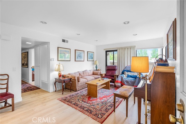 Detail Gallery Image 3 of 30 For 22848 Hilton Head Dr #179,  Diamond Bar,  CA 91765 - 2 Beds | 1 Baths