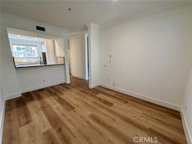 3409 S Main Street, Santa Ana CA: https://media.crmls.org/medias/f8ddbf21-e427-4ea3-bab4-9ad7bacc7b38.jpg