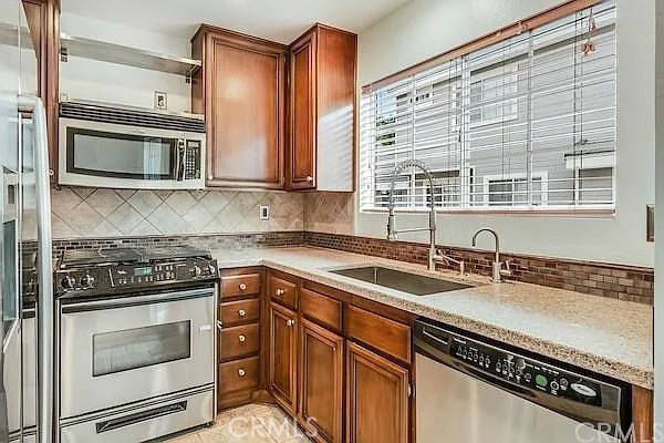 Detail Gallery Image 5 of 21 For 2800 Plaza Del Amo #76,  Torrance,  CA 90503 - 2 Beds | 2/1 Baths