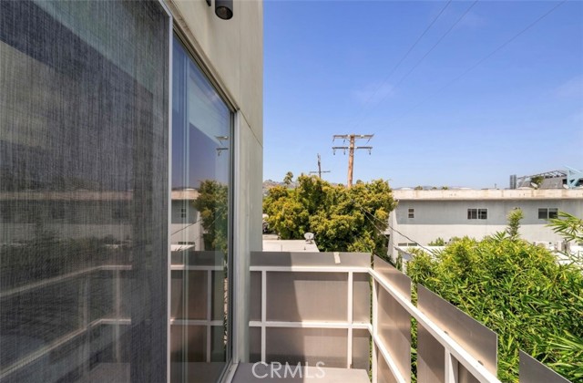 Detail Gallery Image 22 of 27 For 1040 N Curson Ave #3,  West Hollywood,  CA 90046 - 3 Beds | 3 Baths