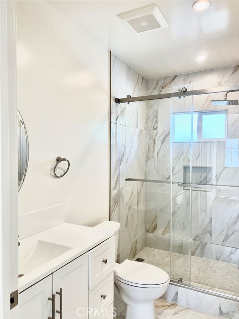 Detail Gallery Image 11 of 21 For 9645 Dale Ave, Sunland,  CA 91040 - 2 Beds | 2 Baths