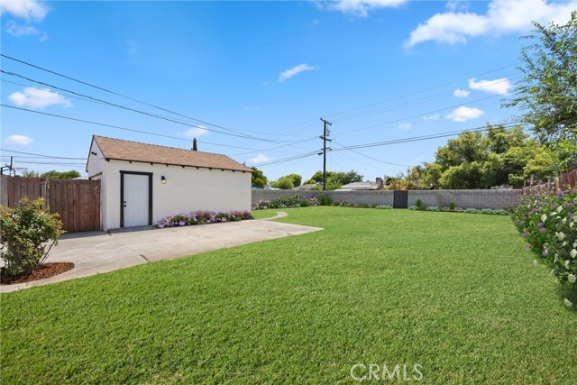 121 Myrtle Street, Bakersfield CA: https://media.crmls.org/medias/f8decf9c-c0dc-4fd6-826e-f1e04581ecdf.jpg