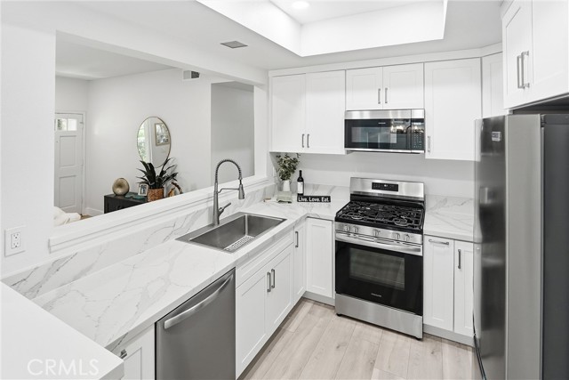 Detail Gallery Image 13 of 52 For 7322 Yellowtail Drive #104,  Huntington Beach,  CA 92648 - 2 Beds | 2 Baths