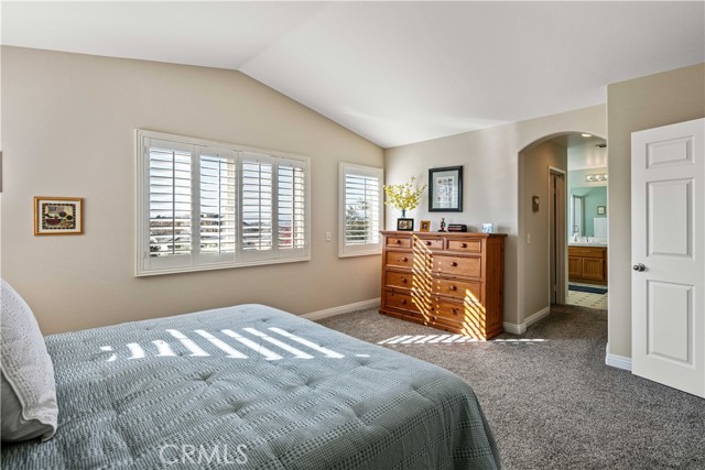 Detail Gallery Image 16 of 34 For 17942 Maplehurst Pl, Canyon Country,  CA 91387 - 3 Beds | 2/1 Baths