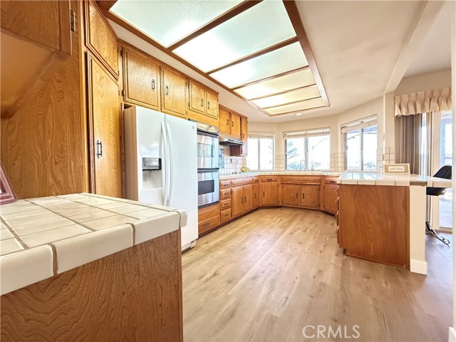 Detail Gallery Image 9 of 16 For 27595 Silver Lakes Pkwy, Helendale,  CA 92342 - 3 Beds | 2/1 Baths