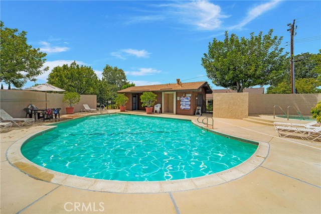 Detail Gallery Image 25 of 27 For 1405 Pinon Pl #3,  Fullerton,  CA 92835 - 3 Beds | 2 Baths
