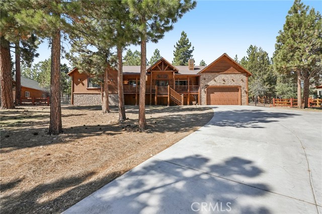 Detail Gallery Image 5 of 39 For 1039 Heritage Trl, Big Bear City,  CA 92314 - 4 Beds | 4/1 Baths