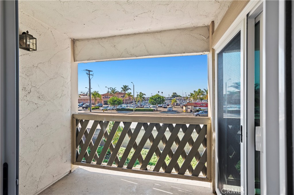 MLS #OC25253538 image #18