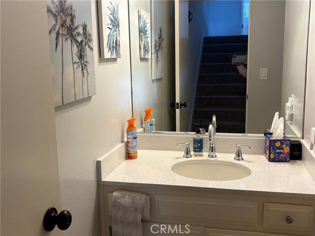 Detail Gallery Image 17 of 24 For 13230 Fiji Way #F,  Marina Del Rey,  CA 90292 - 2 Beds | 2/1 Baths