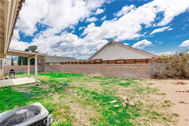 Detail Gallery Image 34 of 50 For 12794 Rain Shadow, Victorville,  CA 92395 - 3 Beds | 2 Baths