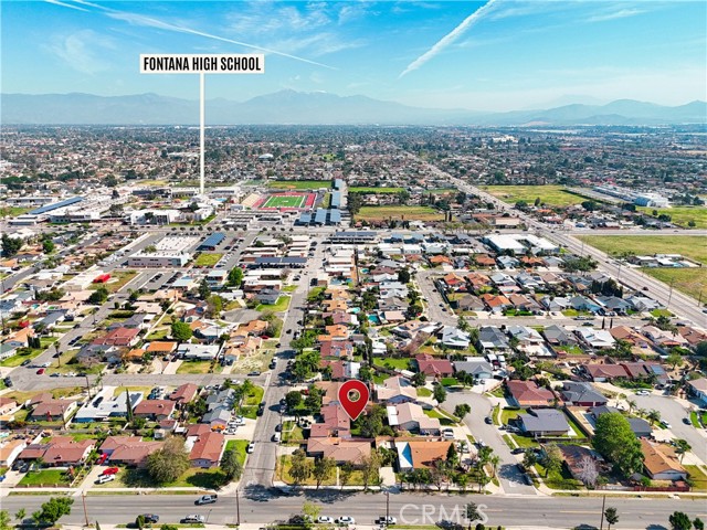 15937 Manzanita, Fontana CA: https://media.crmls.org/medias/f8e42327-0678-46b9-87d7-4d4832cfee60.jpg
