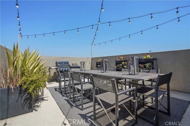 Detail Gallery Image 20 of 24 For 820 E Santa Ana St, Anaheim,  CA 92805 - 4 Beds | 2/1 Baths