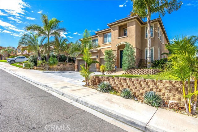 Detail Gallery Image 6 of 26 For 7480 Tioga, Highland,  CA 92346 - 6 Beds | 4/1 Baths