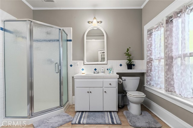 Detail Gallery Image 41 of 73 For 587 E 3rd, Chico,  CA 95928 - 5 Beds | 3 Baths