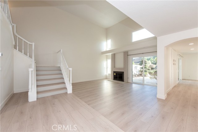 45 Cedarlake, Irvine CA: https://media.crmls.org/medias/f8e4ff93-952b-4170-83cc-e405c44cfcdf.jpg