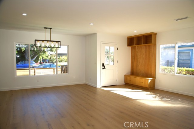 Detail Gallery Image 3 of 29 For 3637 Ashwood, Mar Vista,  CA 90066 - 3 Beds | 3 Baths